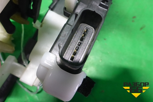 Замок двери передней левой (813102S010) для Hyundai ix 35 с 2010г (Ай икс 35)