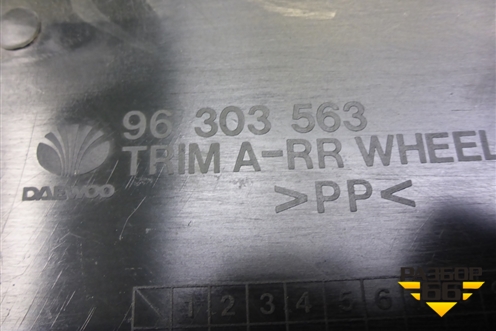 Обшивка багажника правая (передняя седан) (96303563) для Zaz Chance с 2002г (Шанс)