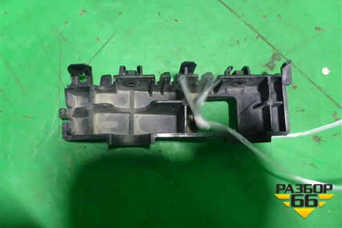 Кронштейн переднего бампера правый (86516D7000) для Hyundai Tucson с 2015-2022г (Туксон)