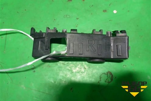 Кронштейн переднего бампера правый (86516D7000) для Hyundai Tucson с 2015-2022г (Туксон)