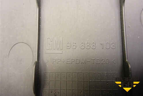 Накладка на торпедо (правая) (96888103) для Chevrolet Cruze c 2009-2015г