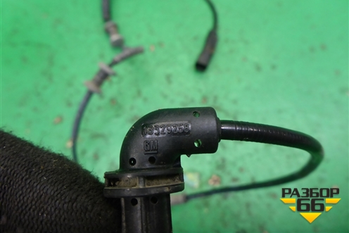 Датчик ABS передний правый (13329258) для Chevrolet Cruze c 2009-2015г (Круз)