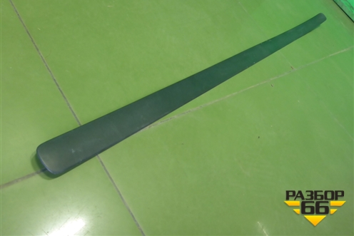 Молдинг крыши левый (7L6861561) для Volkswagen Touareg c 2002-2010г (Туарег)