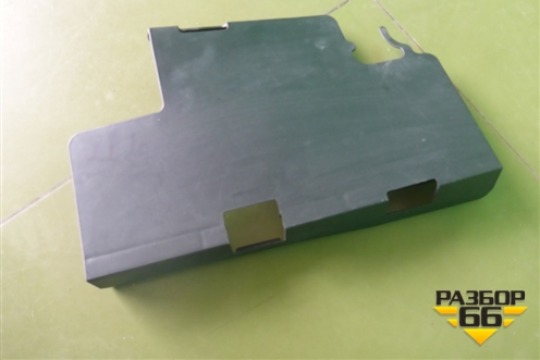 Крышка аккумулятора (8K0915429F) для Audi A4 (В8) с 2007-2015г (А4)