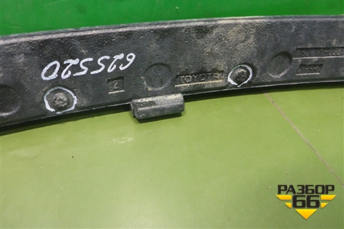 Наполнитель переднего бампера (5261102290) для Toyota Corolla (E18) с 2012-2019г (Королла 180)