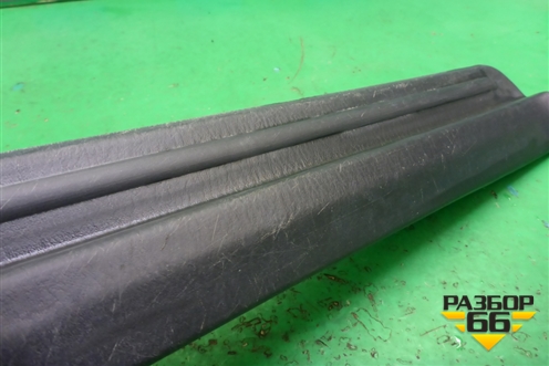 Накладка порога внутренняя переднего правого (8588238000) для Hyundai Sonata-5 с 2001г (Соната)