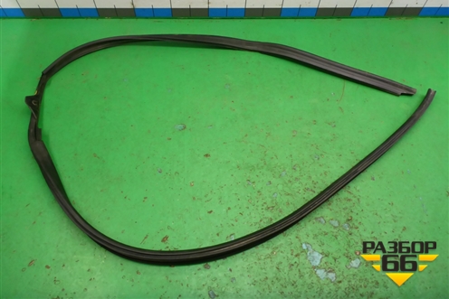 Уплотнитель на кузов левый для Ford Focus 1 с 1998-2004г (Фокус)