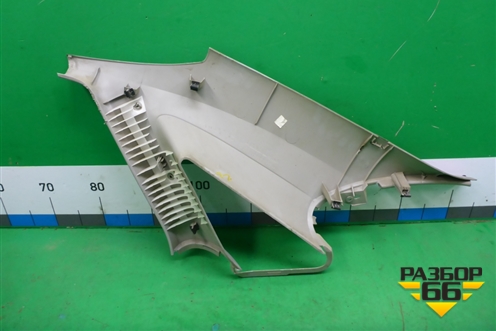 Обшивка стойки задняя верхняя левая (98ABF31011AMW) для Ford Focus 1 с 1998-2004г (Фокус)