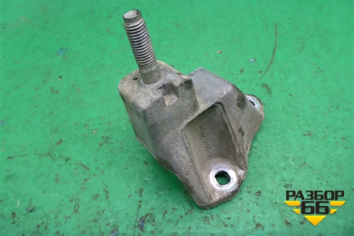 Кронштейн КПП левый (98AB7M125BF) для Ford Focus 1 с 1998-2004г (Фокус)