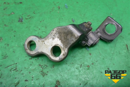 Петля двери передней левой верхняя (XS4AA22801AB) для Ford Focus 1 с 1998-2004г (Фокус)