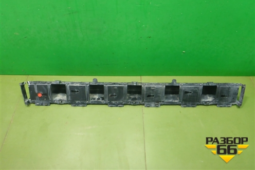 Наполнитель переднего бампера (526010K100) для Toyota Hilux с 2015-2025г (Хайлюкс)