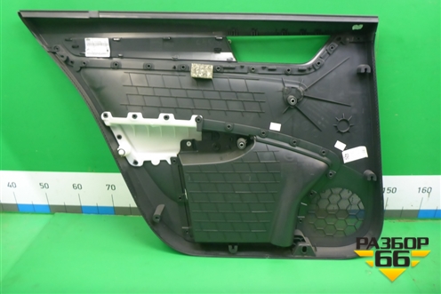 Обшивка двери задней правой под электрику (60U867024M) для Skoda Rapid с 2013г (Рапид)