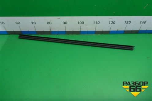 Накладка стекла заднего левого (5JA837479B) для Skoda Rapid с 2013г (Рапид)