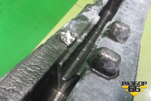 Наполнитель переднего бампера (5261160150) для Lexus LX-570 с 2015г (ЛХ)