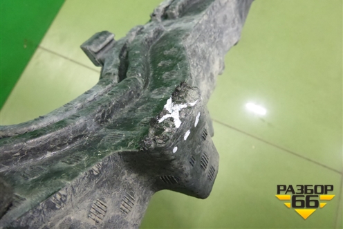 Наполнитель переднего бампера (13499111) для BMW X5 F15 с 2013г (Х5 Ф15)