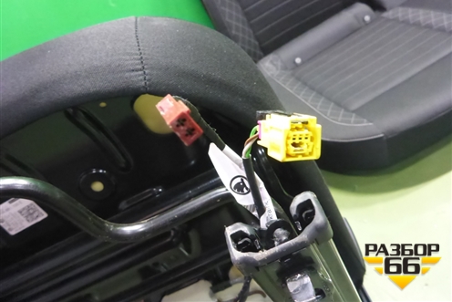 Сиденья комплект (с AIR BAG, передние и задние с обогревом) для Skoda Rapid с 2013г (Рапид)