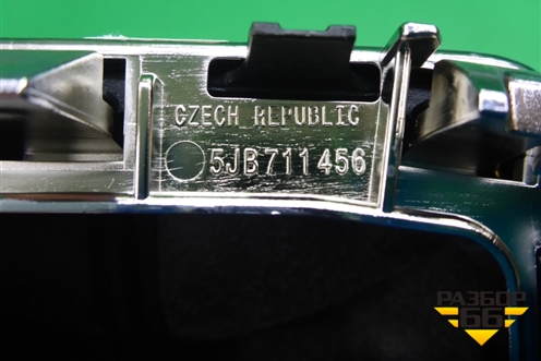 Чехол кулисы КПП (5JB711456) для Skoda Rapid с 2013г (Рапид)