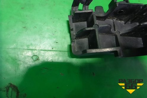 Кронштейн переднего бампера правый (86516D7000) для Hyundai Tucson с 2015-2022г (Туксон)