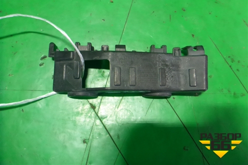 Кронштейн переднего бампера правый (86516D7000) для Hyundai Tucson с 2015-2022г (Туксон)