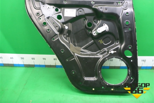 Панель внутренняя двери задней левой (7L6839729D) для Volkswagen Touareg c 2002-2010г (Туарег)