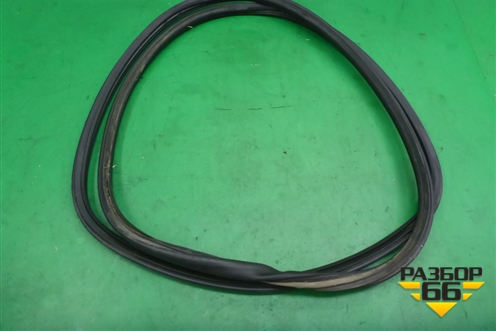 Уплотнитель двери задней левой для Volkswagen Touareg c 2002-2010г (Туарег)