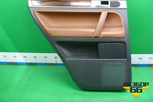 Обшивка двери задней левой под электрику для Volkswagen Touareg c 2002-2010г (Туарег)