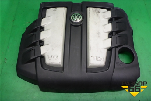 Накладка декоративная на двигатель (3.0л CAS) (059103925) для Volkswagen Touareg c 2002-2010г (Туарег)