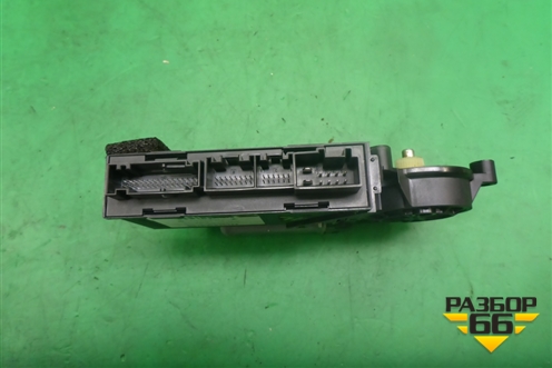 Моторчик стеклоподъёмника передний левый для Volkswagen Touareg c 2002-2010г (Туарег)