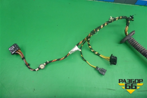 Проводка двери передней правой (7L6971120AR) для Volkswagen Touareg c 2002-2010г (Туарег)