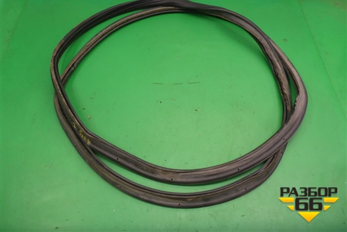 Уплотнитель багажника (на кузов) для Volkswagen Touareg c 2002-2010г (Туарег)
