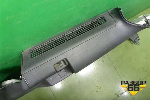 Обшивка багажника правая (7L6867038CC) для Volkswagen Touareg c 2002-2010г (Туарег)