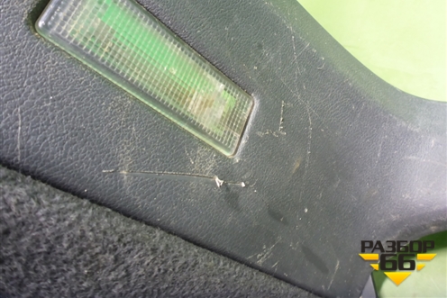 Обшивка багажника правая (7L6867038CC) для Volkswagen Touareg c 2002-2010г (Туарег)