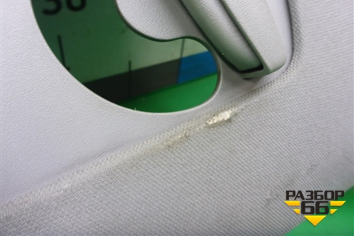 Обшивка стойки центральная левая для Volkswagen Touareg c 2002-2010г (Туарег)