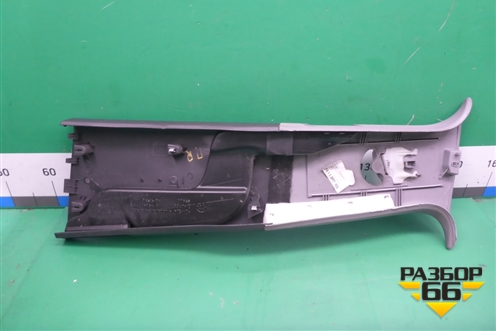 Обшивка стойки центральная правая (7L6867240GB) для Volkswagen Touareg c 2002-2010г (Туарег)