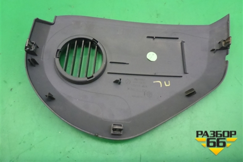 Накладка на торпедо (боковая левая) (7L6857175H) для Volkswagen Touareg c 2002-2010г (Туарег)