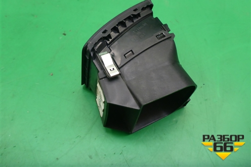 Дефлектор воздушный левый (7L6819703L) для Volkswagen Touareg c 2002-2010г (Туарег)