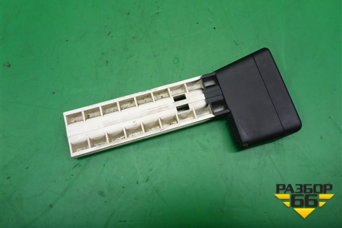 Ручка стояночного тормоза (7L6711878) для Volkswagen Touareg c 2002-2010г (Туарег)