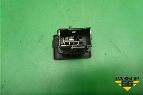 Кнопка включения парктроника (7L6919281A) для Volkswagen Touareg c 2002-2010г (Туарег)