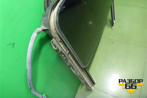 Люк электрический (7L6877041H) для Volkswagen Touareg c 2002-2010г (Туарег)