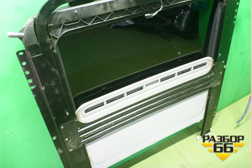 Люк электрический (7L6877041H) для Volkswagen Touareg c 2002-2010г (Туарег)