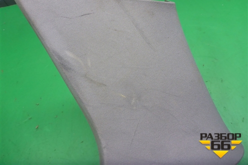 Обшивка стойки задняя верхняя правая (задняя часть) (7L6867246) для Volkswagen Touareg c 2002-2010г (Туарег)