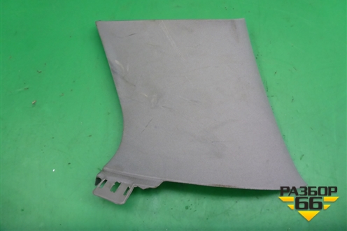 Обшивка стойки задняя верхняя правая (задняя часть) (7L6867246) для Volkswagen Touareg c 2002-2010г (Туарег)