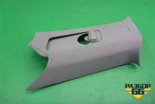 Обшивка стойки задняя верхняя правая (передняя часть) (7L6867242) для Volkswagen Touareg c 2002-2010г (Туарег)