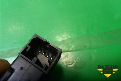 Кнопка (6Q0962109B) для Volkswagen Touareg c 2002-2010г (Туарег)