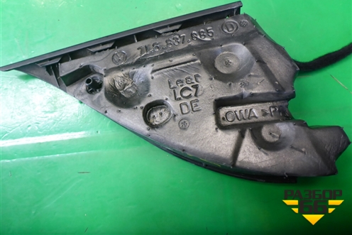 Накладка двери передней левой уголок (7L6837993) для Volkswagen Touareg c 2002-2010г (Туарег)