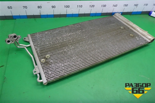 Радиатор кондиционера (7L0820411G) для Volkswagen Touareg c 2002-2010г (Туарег)