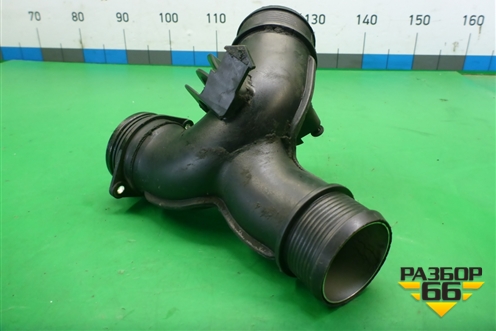 Патрубок интеркулера (4L0145795) для Volkswagen Touareg c 2002-2010г (Туарег)