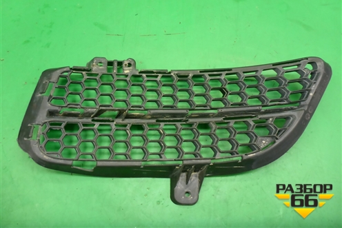 Решетка в передний бампер правая (7L6853665B) для Volkswagen Touareg c 2002-2010г (Туарег)