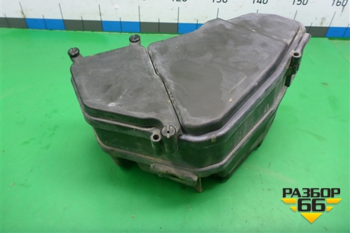 Корпус блока предохранителей (7L0937576B) для Volkswagen Touareg c 2002-2010г (Туарег)