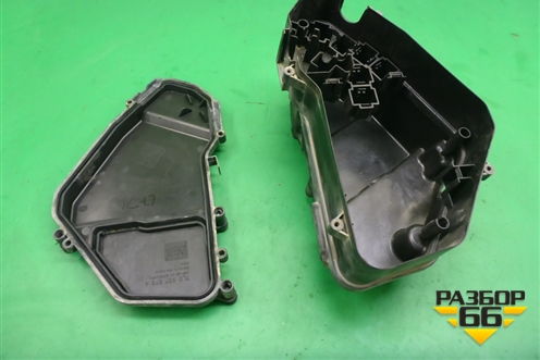 Корпус блока предохранителей (7L0937576B) для Volkswagen Touareg c 2002-2010г (Туарег)